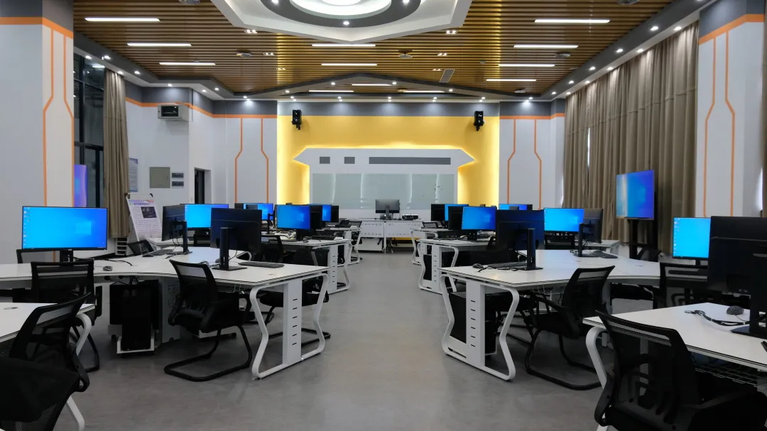 心动13656 | 分数出了，广州华立学院喊你来拿奖学金啦