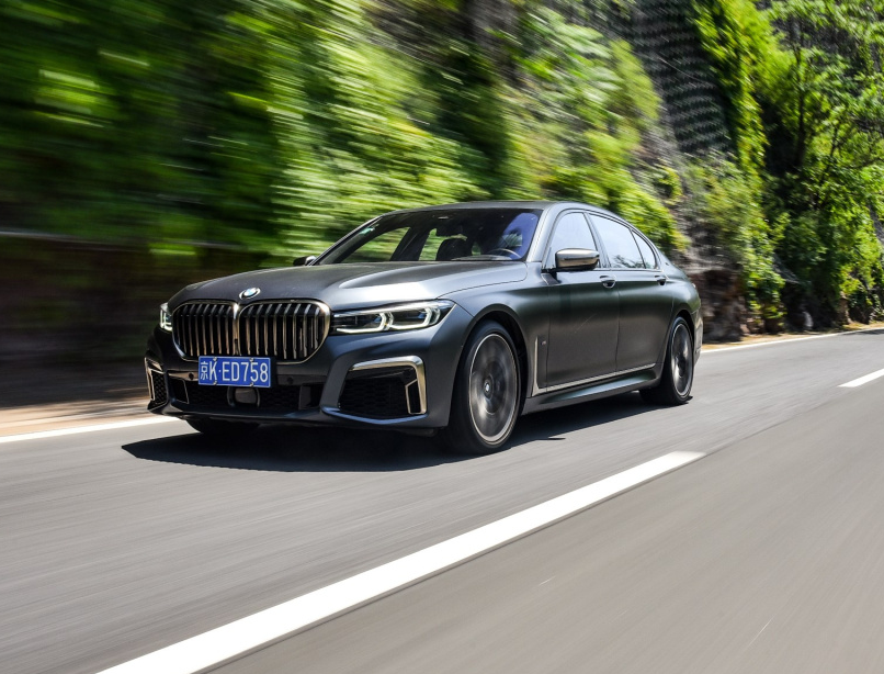 人总要有梦想 来看看这三款百万级豪车