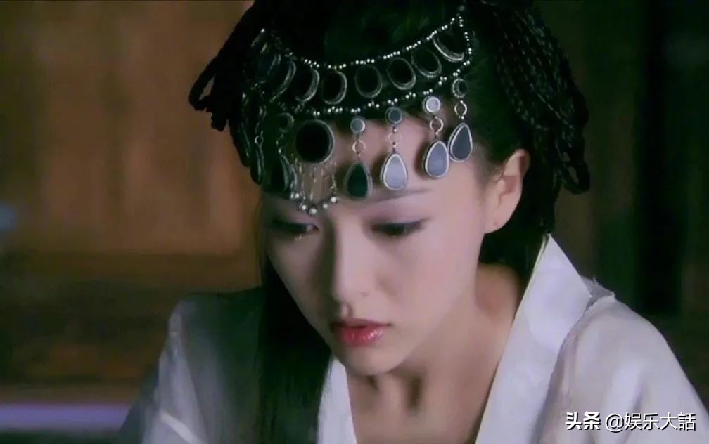 人均一字眉加披發(fā)的影視圈，或許?早就忘記了美人在骨不?在皮吧