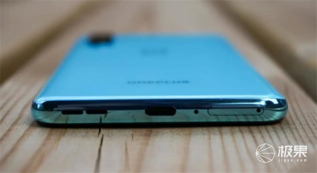 骁龙处理器765G 90Hz！一加中档旗舰级OnePlus Nord公布，售2340元起