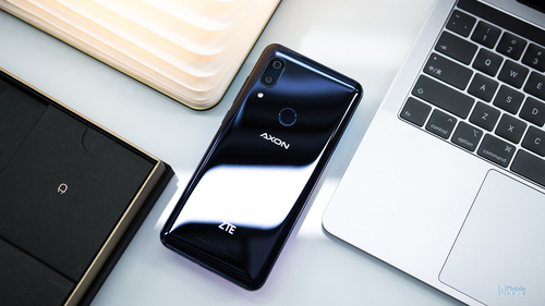 中兴天机Axon 9 Pro感受：晚来的诚心之作