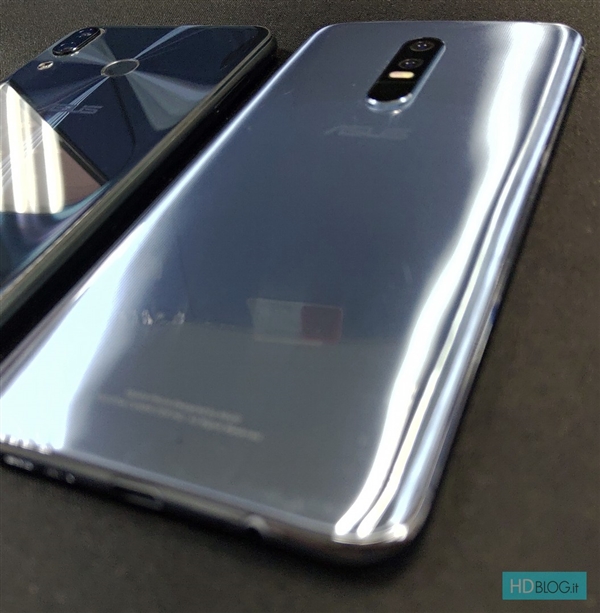 asusZenFone 6外觀設(shè)計(jì)曝出：第一款“斜”打孔異形屏？