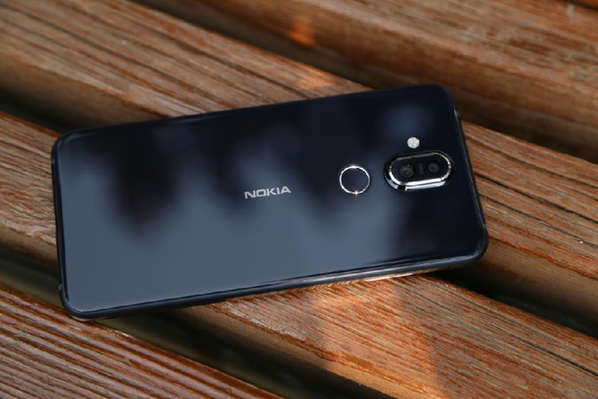 卡尔蔡司重归“拍暗拍案叫绝” NokiaX7使用感受