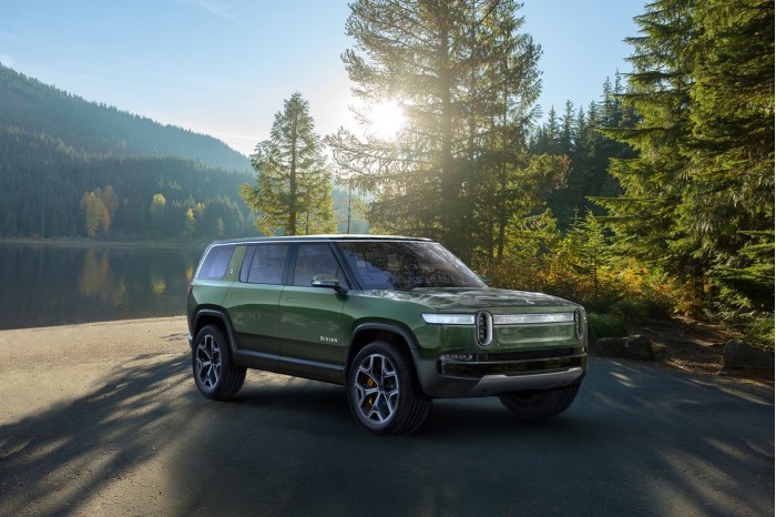 美轿车新成立公司Rivian推全电动式SUV R1S：设计风格接近路虎揽胜和jeep车中间