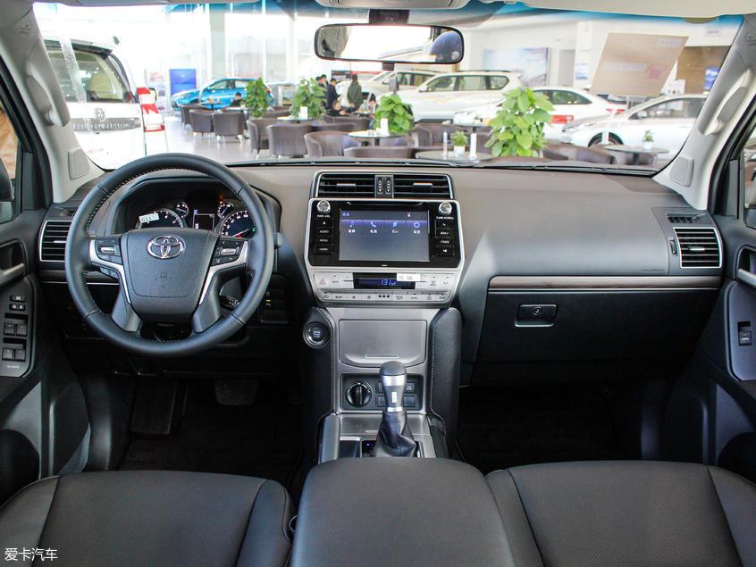 丰田普拉多增加4款悦享版车系 50.38万余元起