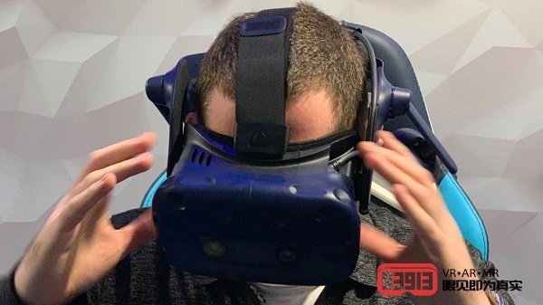 CES 2019：HTCViveProEye根据渐变色3D渲染凝望VR的将来