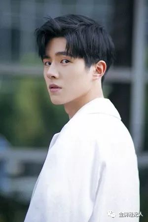 专访赵露思丨爽剧女主角的「平淡」生活