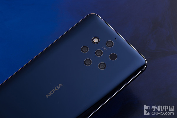 第一款五攝手機(jī)上Nokia 9 PureView發(fā)售 一種配備5499元