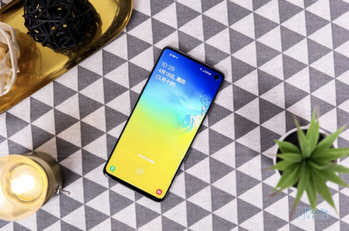 三星Galaxy S10测评：论十周年里程碑式之作到底怎样