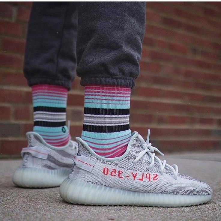 Yeezy 350 V2 最全上脚合集！今夏穿哪双？看完再决定！