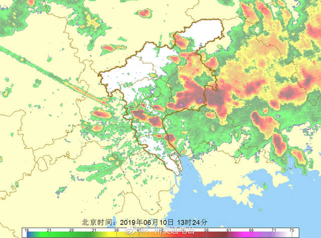 南方地區(qū)龍舟水來襲，Ta們讓你成為雨中最優(yōu)雅的仔
