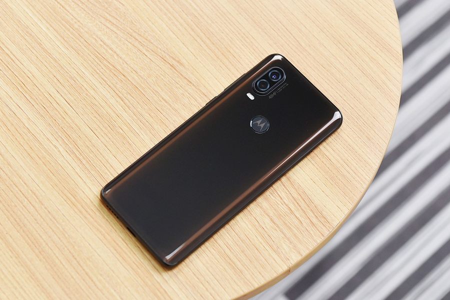 Moto P50测评：它是手机上也是高质量的掌上影院