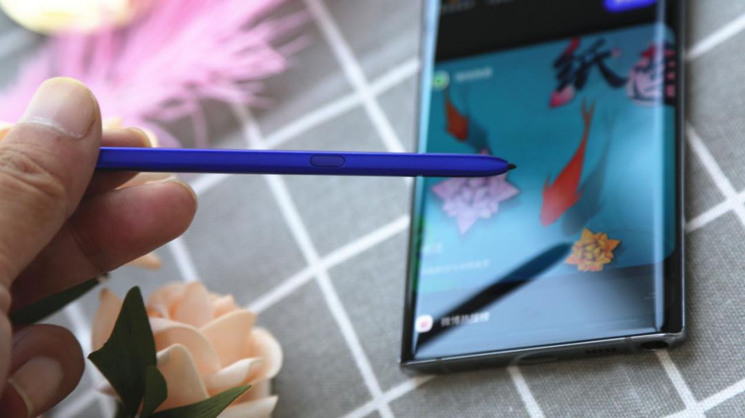 三星Galaxy Note10（莫奈彩）评测：缔造“印象派”的梦幻外观