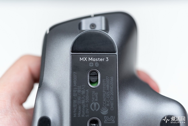 罗技MX Master 3评测：用磁悬滚轴界定新一代办公室鼠皇