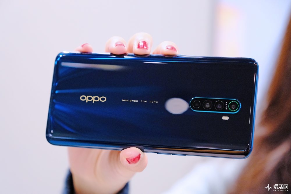 OPPO Reno Ace首发评测：超强性能快人一步