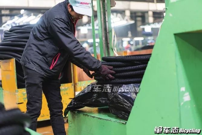 你知道輪胎是怎么生產(chǎn)出來(lái)的嗎？