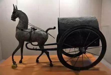 來一波長知識(shí)~各大博物館的鎮(zhèn)館之寶