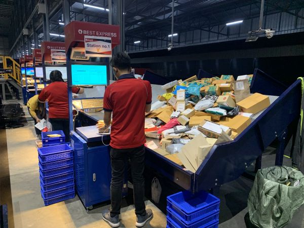 出海记｜落地10个月，百世在泰国的这张“网”越织越好