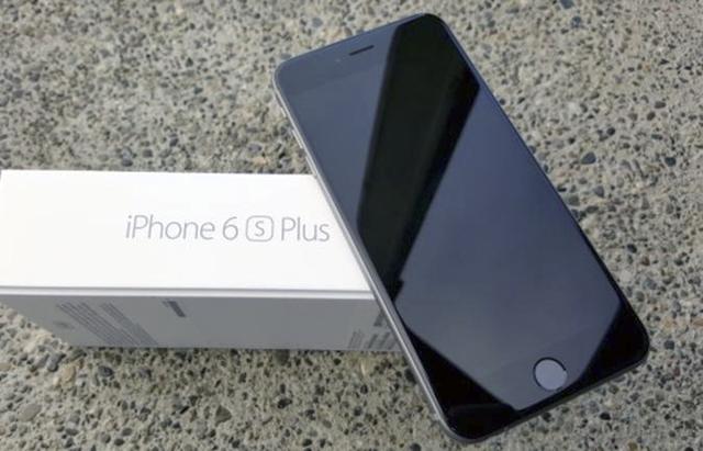 别看不起用iPhone 6s Plus的老男孩，他也许比你更懂日常生活