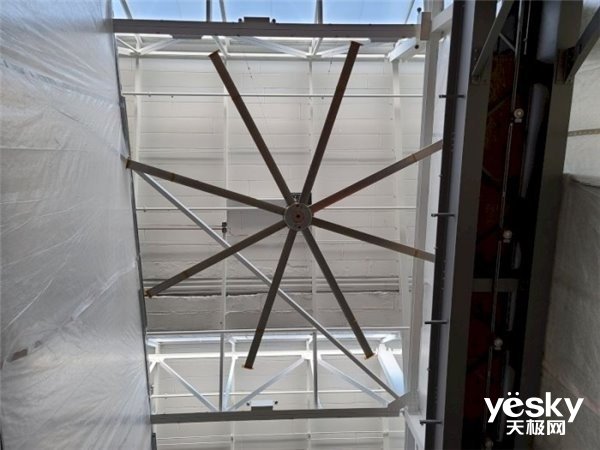網(wǎng)民展現(xiàn)三星Galaxy S20 Ultra 100倍超強大調(diào)焦