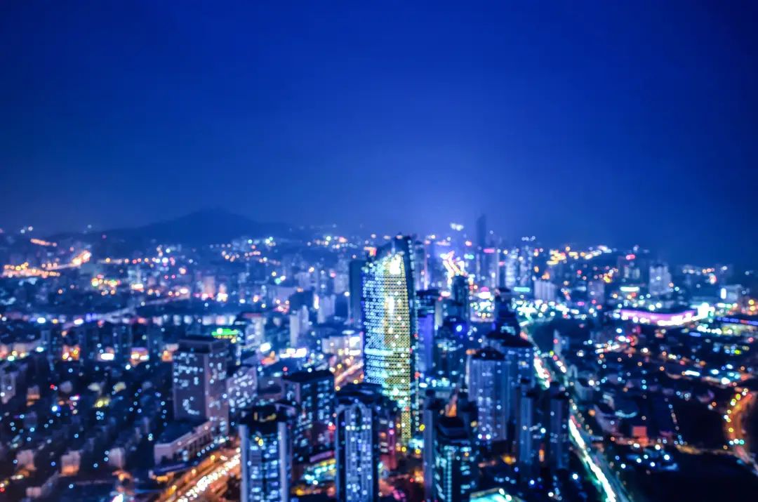 为何青岛、郑州盯上了同一个“人设”？