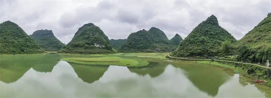 2319.7万人出游!游客看日出“挤爆”景区?