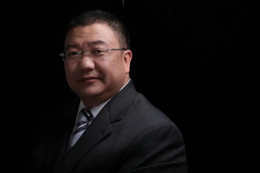 陆正耀终于活成了贾跃亭？