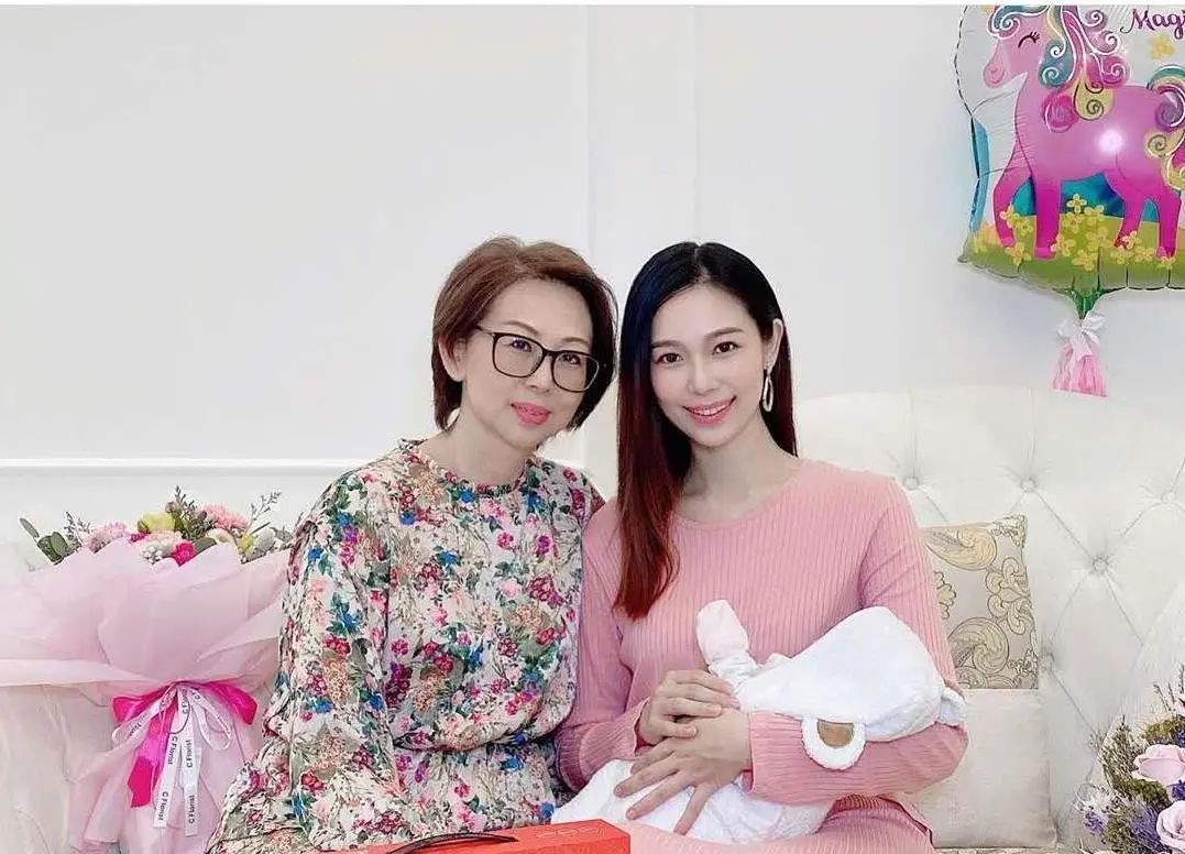 欣宜母亲节晒“肥姐”合照令人感触！想要结婚