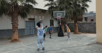 特写｜中国篮球也有了“模仿帝”，他是网红陈挑战