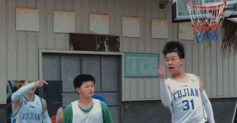 特写｜中国篮球也有了“模仿帝”，他是网红陈挑战