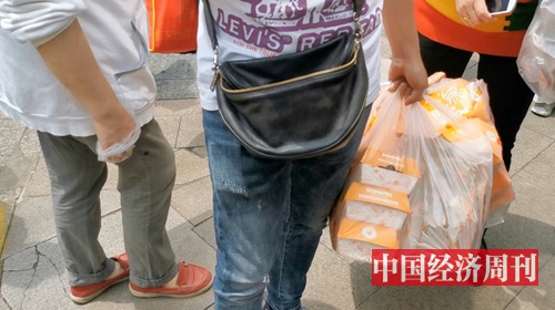 又又又排队了！视频带你看POPEYES上海首店开业第