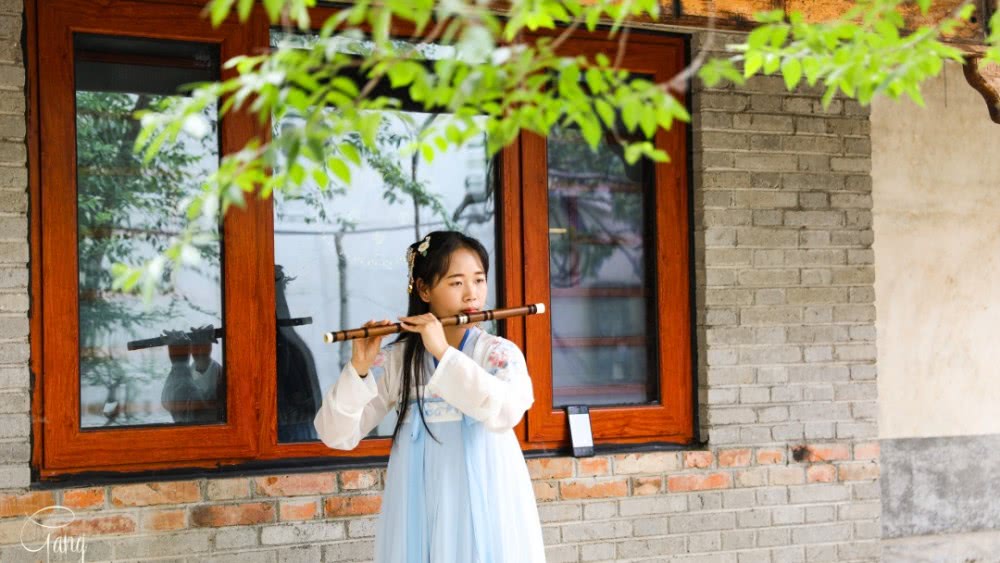 西安人，你知道女孩子外出旅行为何偏爱穿古装