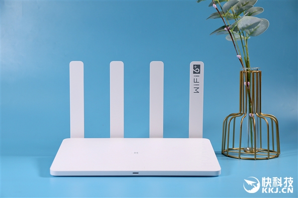 Wi-Fi 6 攻進(jìn)200元之內(nèi)！榮耀路由3拆箱圖賞