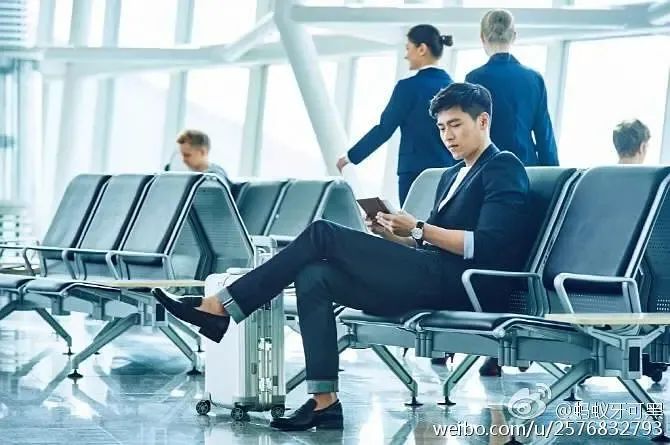 雷佳音到底做错了什么，优衣库要这么对他？