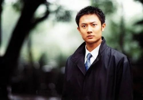 雷佳音到底做错了什么，优衣库要这么对他？