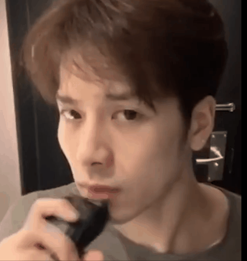 「GOT7」「分享」200520 女友视角刮胡子的王嘉尔简