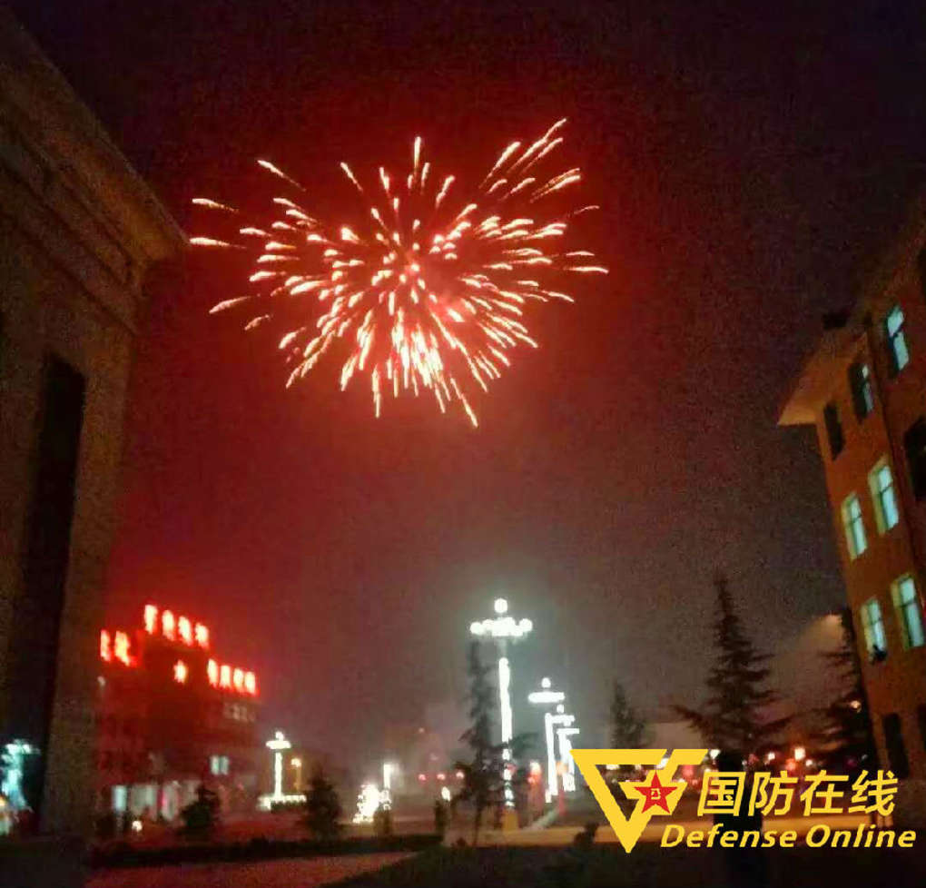 很慶幸，我的青春有穿軍裝的樣子
