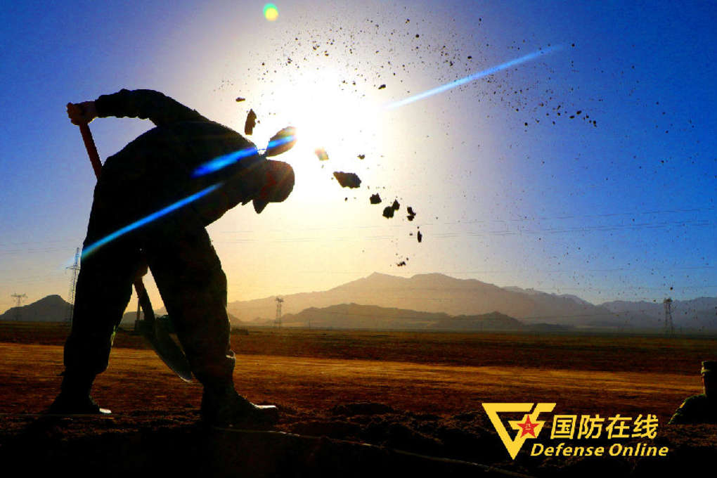 很慶幸，我的青春有穿軍裝的樣子