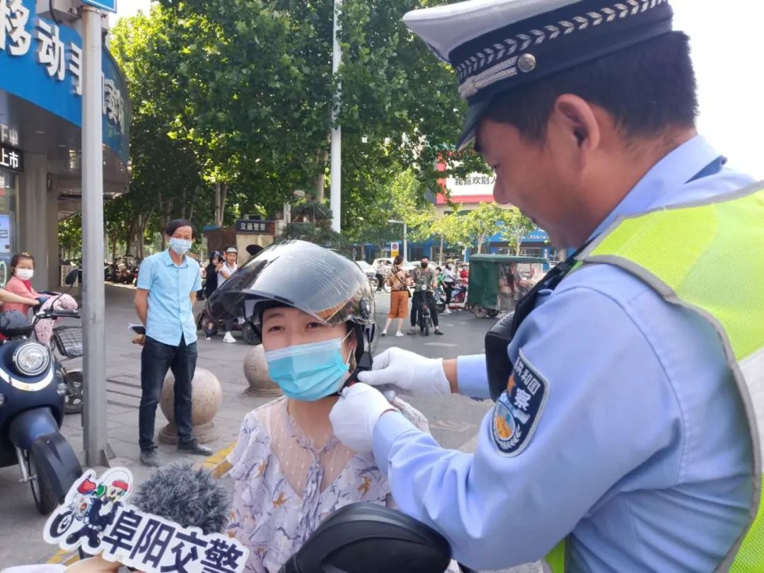 刚刚，阜阳交警走上街头，开始行动！快来看