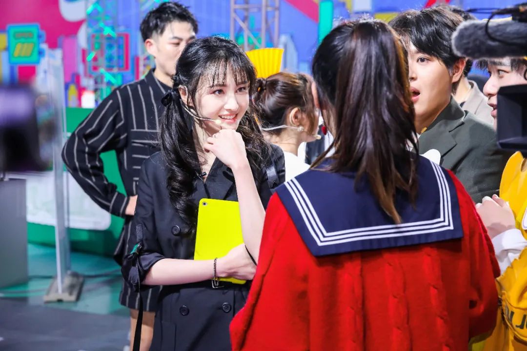 “全民带货”时代，《爆款来了》成就垂类真人