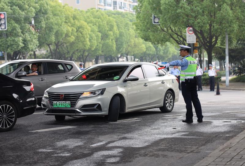 加大警力！上海济阳路快速化改建施工后，首个