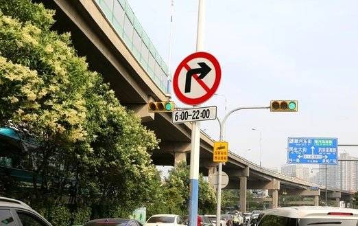 济南这个重要路口改用“新走法”，看好新规，