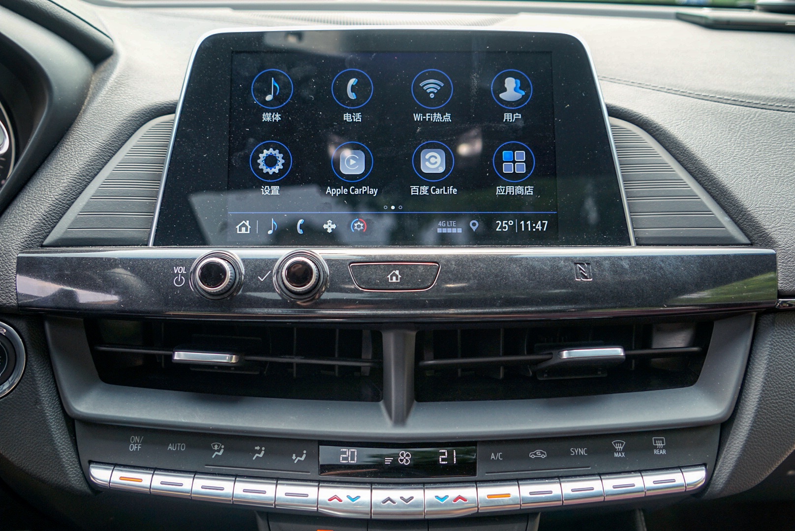 试驾凯迪拉克CT4：定位入门级豪华市场，同级唯