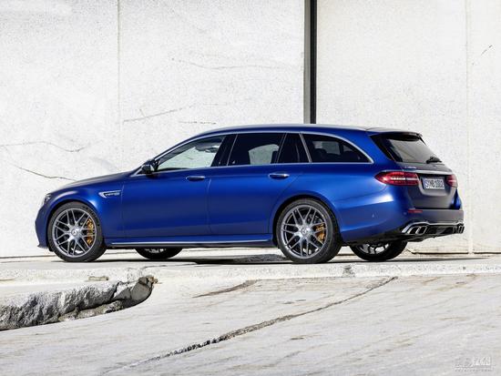 3.4秒破百，新一代梅赛德斯-AMG E 63全球首发｜新车