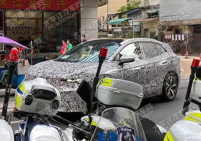 街头偶遇一汽-大众ID.4伪装车，别再等特斯拉，等