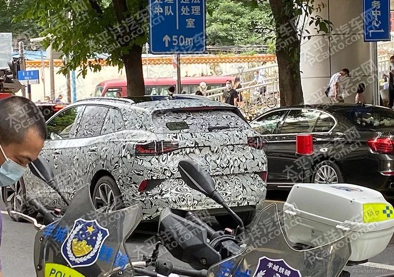 街头偶遇一汽-大众ID.4伪装车，别再等特斯拉，等