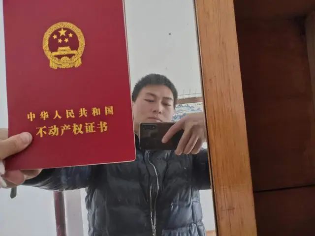 一个年轻人花8000块，在鹤岗买了一场空欢喜