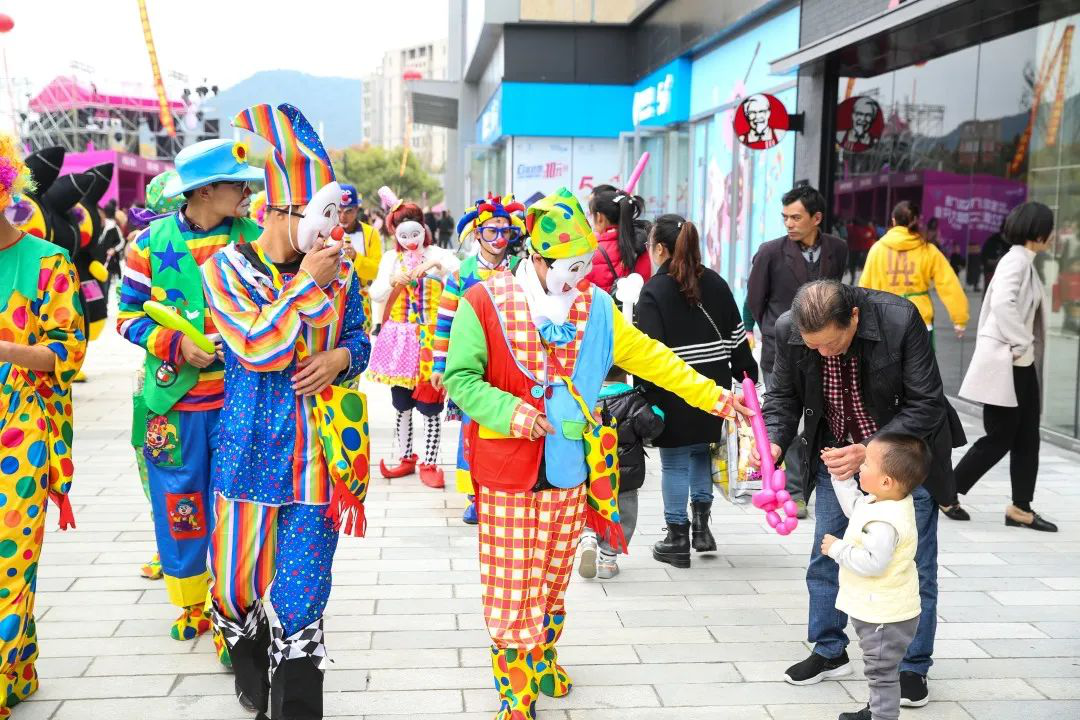 今年最火的「后备箱市集」玩法：19个购物中心活动盘点