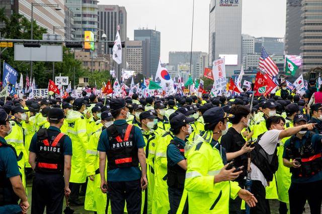 比“新天地”更危险的异端教会再次引爆韩国疫情，声称“会用死亡守护教会”