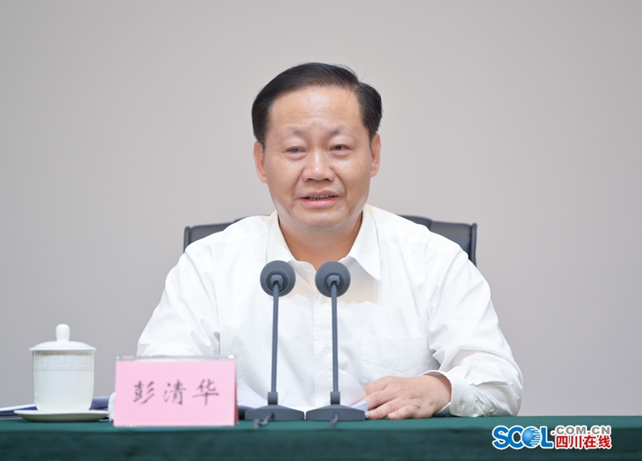 彭清华在全省现代农业园区建设现场会上强调：以现代农业园区建设为重点推进农业农村现代化